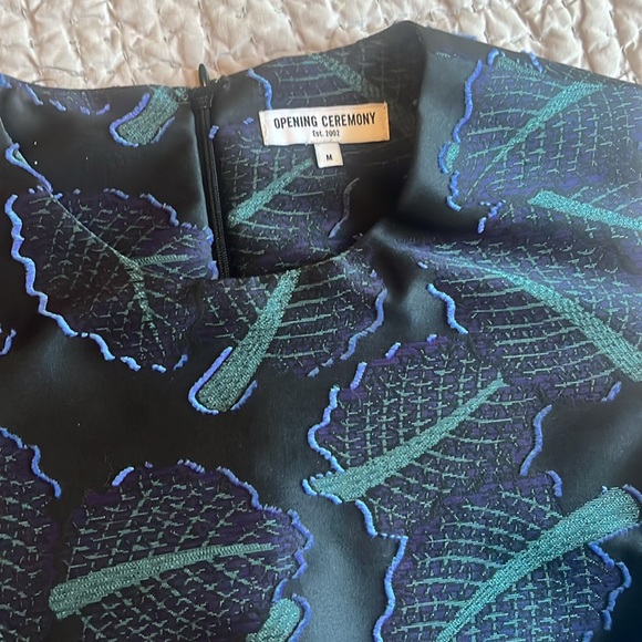 Opening Ceremony Black Top with Lead Design M - Picture 2 of 4